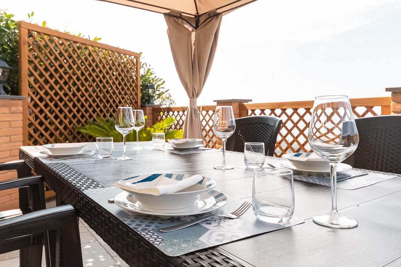 La Roccia Fiorita Con Giardino E Jacuzzi Holiday home Varazze